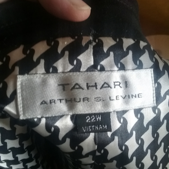 Tahari Dress with Jacket Size 22- Lined in Black and White Houndstooth - NWT - Picture 7 of 9